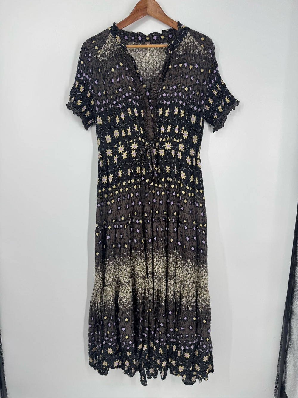 Free People Rare Feelings Black Floral Fringe Tie Ruffled Maxi Dress Boho Size L - Picture 4 of 13